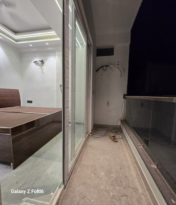 Balcony in 1 BHK Builder Floor at Chattarpur – for Rent