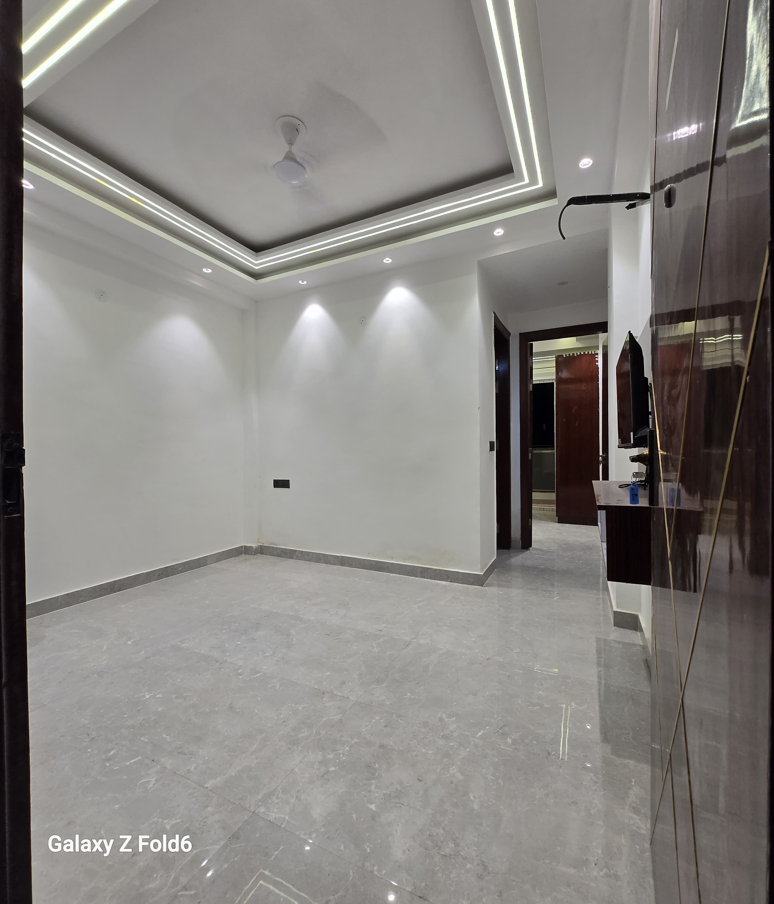 1 BHK + Servant Room Builder Floor For Rent in Chattarpur Temple 