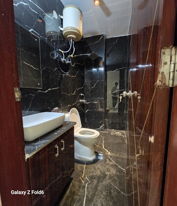 Washroom in 1 BHK Builder Floor at Chattarpur – for Rent