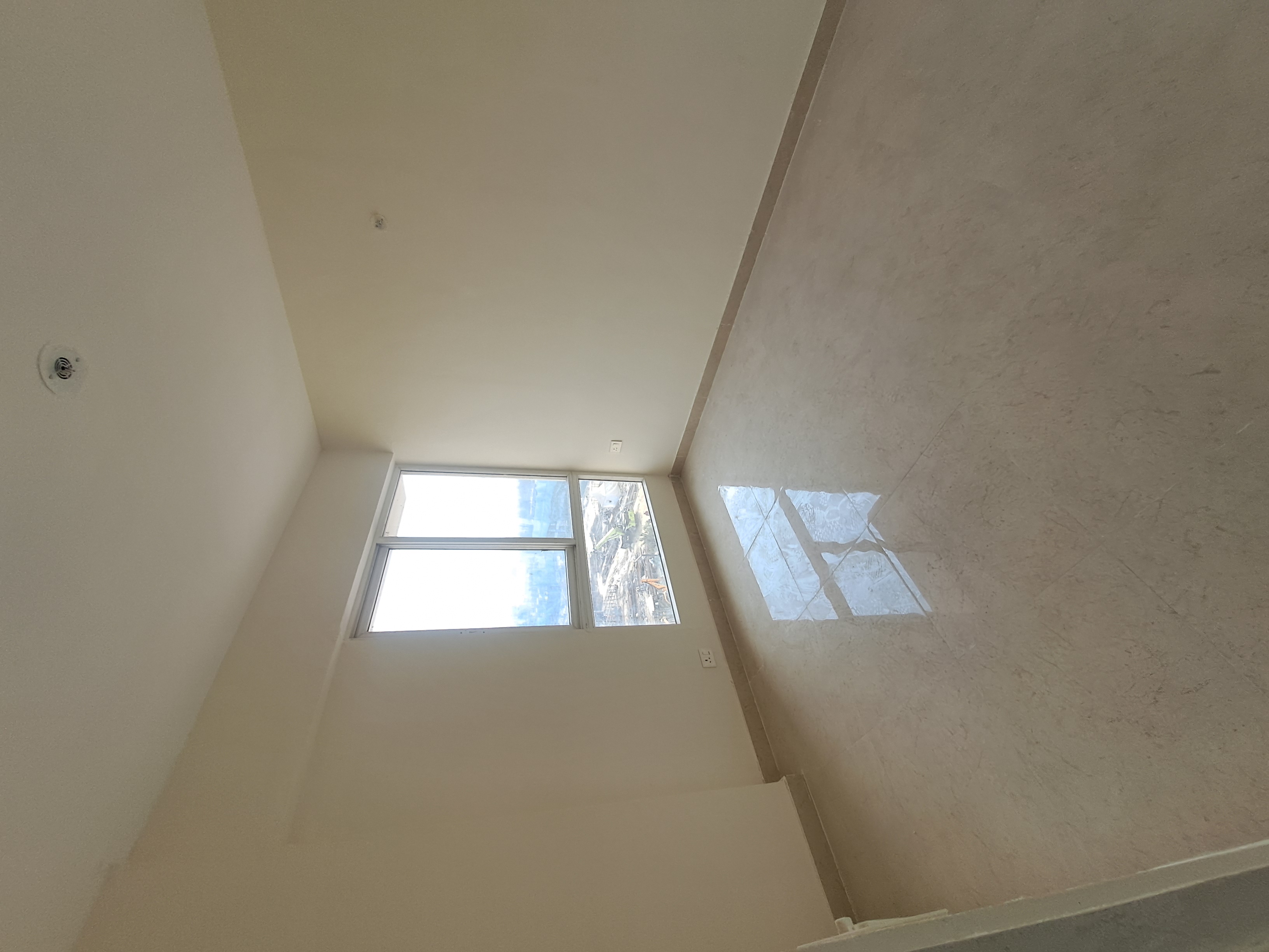 2 BHK 1000 Sq.Ft. Apartment in Signature The Millennia 3