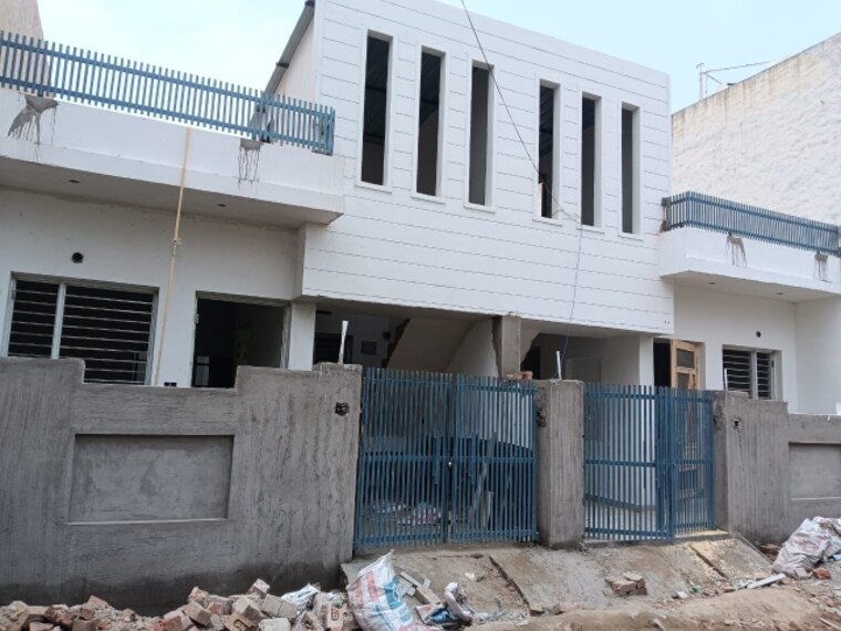 Nearby, dera bassi  900 Sq.Ft. Plot In Dera Bassi Mohali 9537248