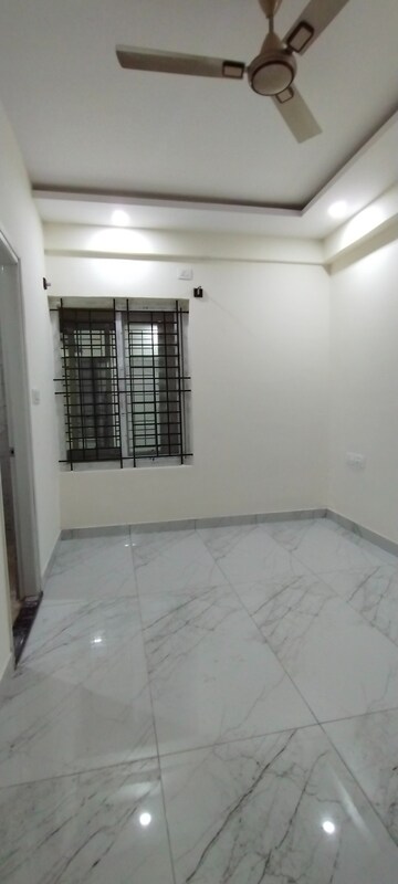 Room in 3 BHK Builder Floor at Hsr Layout – for Rent