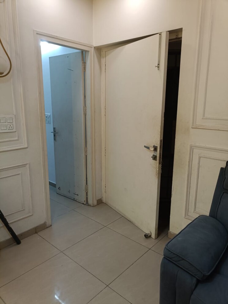 Bathroom, gulshan-ikebana 3.5 Bedroom 1995 Sq.Ft. Apartment In Sector 143 Noida 9537397