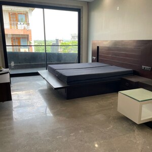 Living Room in 4 BHK Builder Floor at DLF Pink Town House, Dlf City Phase 3 – for Rent