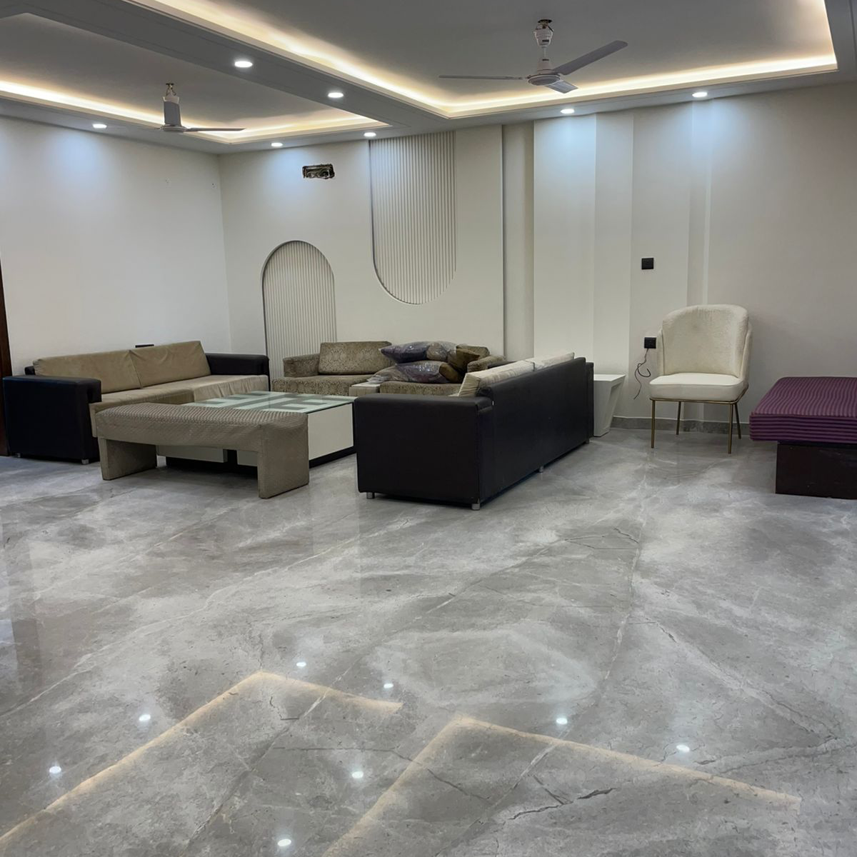 4 BHK 2850 Sq.Ft. Builder Floor in DLF Pink Town House