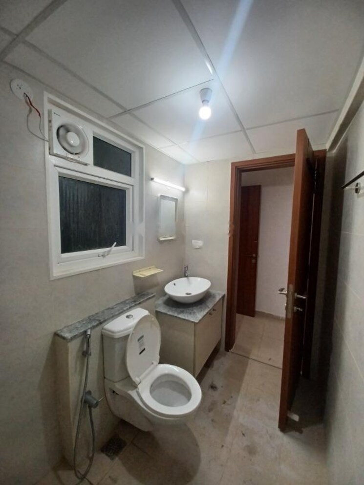 Bathroom, bhartiya-city-nikoo-homes-ii 3 Bedroom 1237 Sq.Ft. Apartment In Thanisandra Main Road Bangalore 9537388