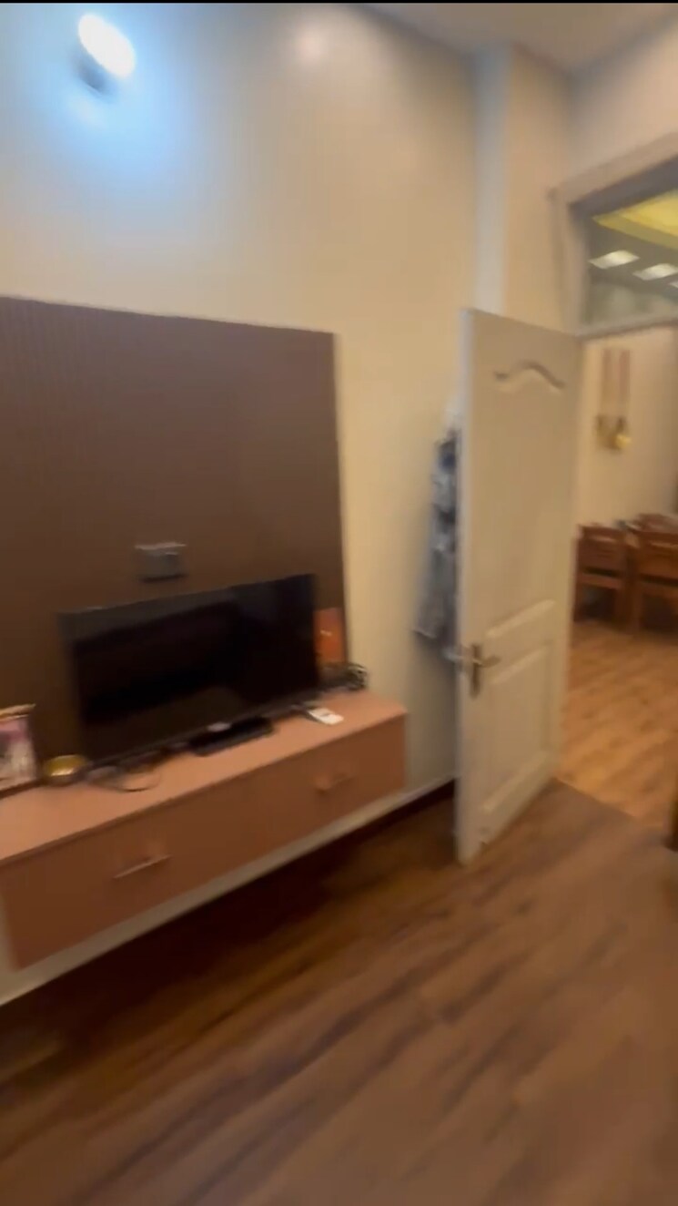 Bedroom, rajendra nagar 3 Bedroom 200 Sq.Yd. Builder Floor In Rajendra Nagar Ghaziabad 9537356