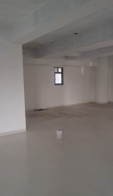 Room in  Office Space at Savaliya Krish Cubical, Thaltej – for Rent