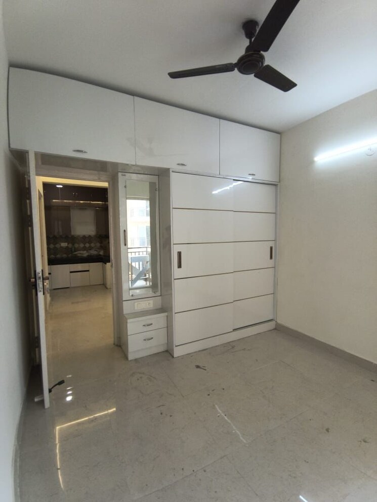 Room, signature-the-millennia-3 2 Bedroom 661 Sq.Ft. Apartment In Sector 37d Gurgaon 9537500