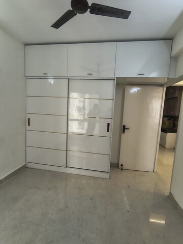 2 BHK Apartment For Rent in Signature The Millennia 3, Sector 37d