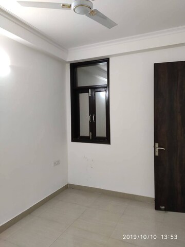 Room in 3 BHK Builder Floor at Chattarpur – for Rent