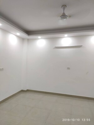 Living Room in 3 BHK Builder Floor at Chattarpur – for Rent