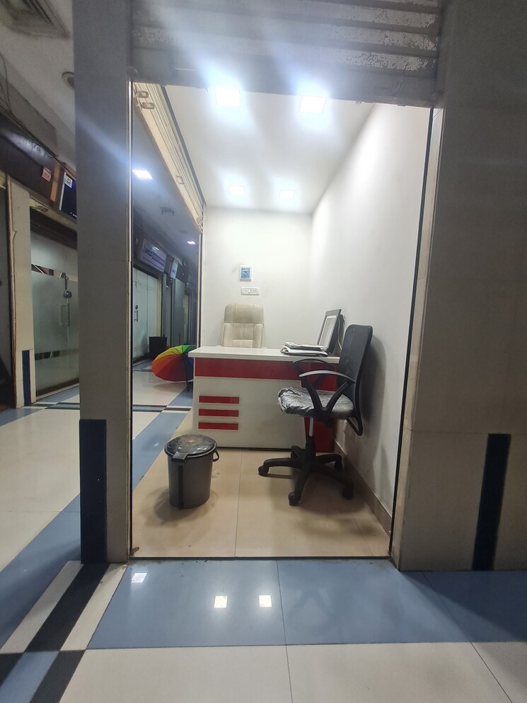 Kitchen, vk-lalco-elco-arcade Commercial Office Space 100 Sq.Ft. In Bandra West Mumbai 9537350