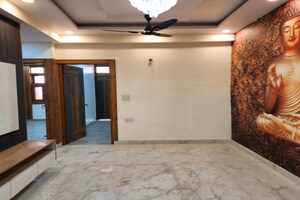 Room in 3 BHK Builder Floor at Industrial Area – for Sale