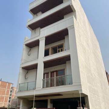 3 BHK Builder Floor – Exterior View View at BPTP District 3, Sector 85 - for Sale