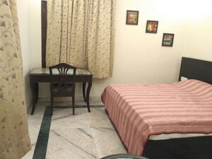 Bedroom in 3 BHK Builder Floor at Safdarjung Enclave – for Rent