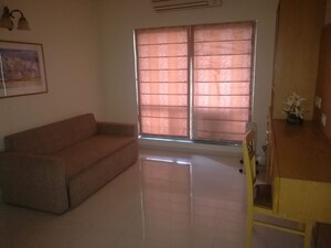 Room in 4 BHK Apartment at Central Park I, Sector 42 – for Sale