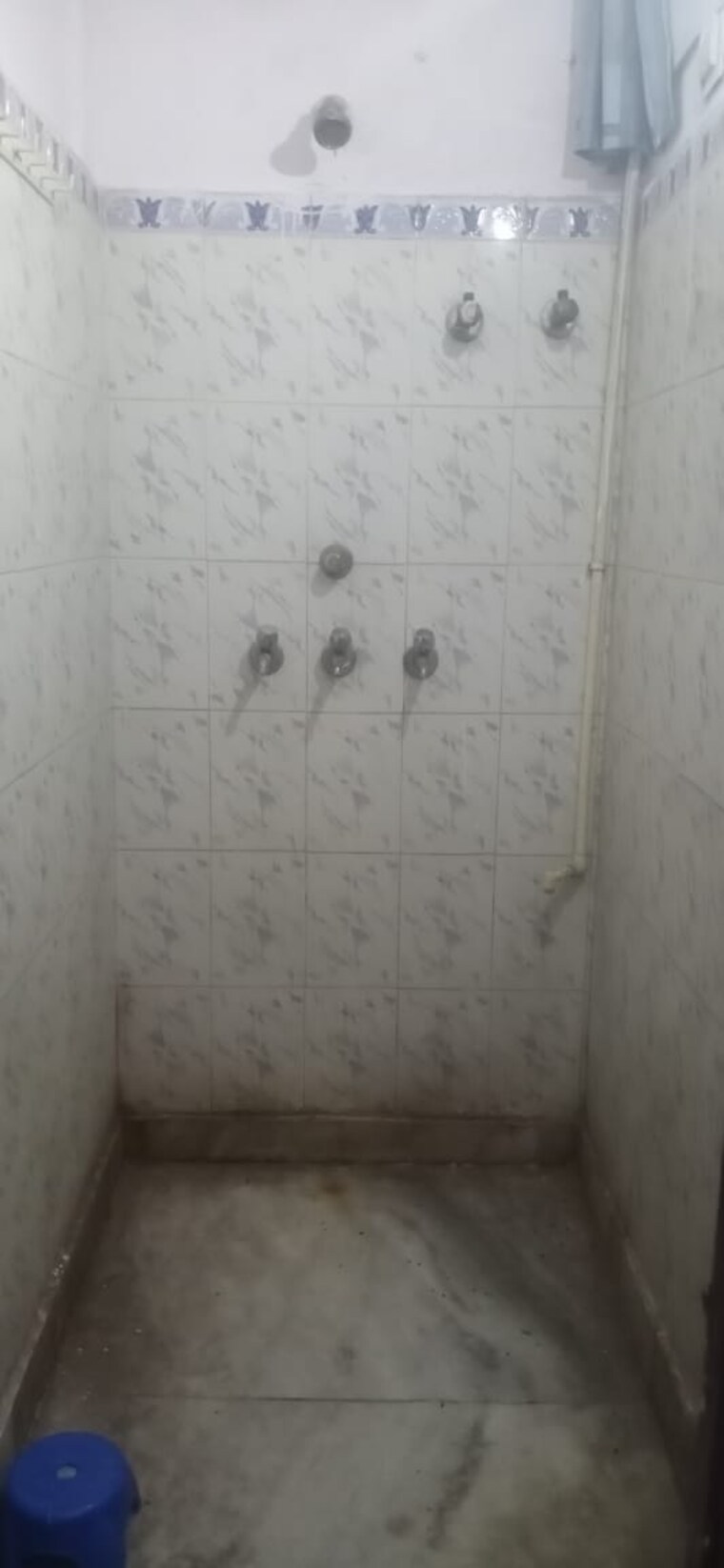 Bathroom, nirman vihar 2 Bedroom 650 Sq.Ft. Builder Floor In Nirman Vihar Delhi 9537817