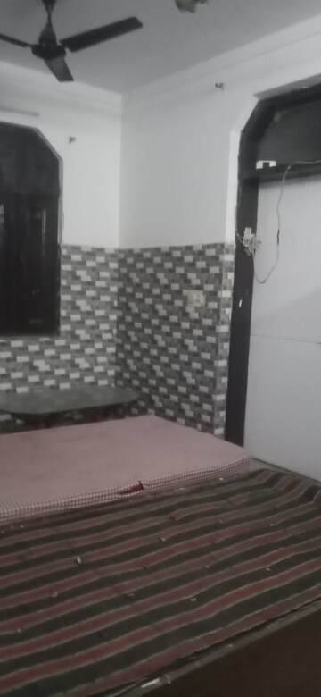 Bedroom in 2 BHK Builder Floor at Nirman Vihar – for Rent