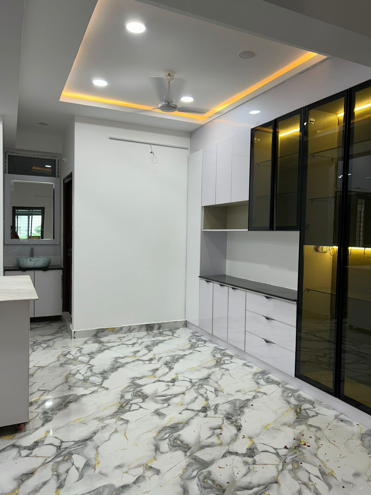 3 BHK + Servant Room Apartment For Rent in Payaneer  Apartments 