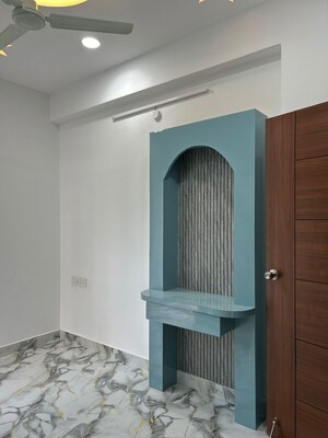 Room in 3 BHK Apartment at Manikonda – for Rent