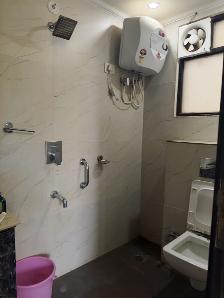 Bathroom, sushant-lok-3 4 Bedroom 2578 Sq.Ft. Builder Floor In Sector 57 Gurgaon 9537932