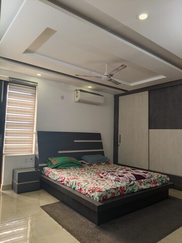 Bedroom in 4 BHK Builder Floor at Sushant Lok 3, Sector 57 – for Sale