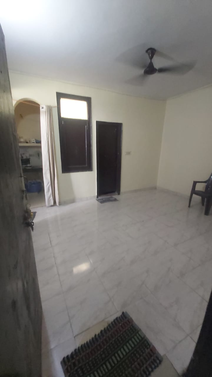 1.5 BHK Builder Floor For Rent in Patpar Ganj Village Opp U