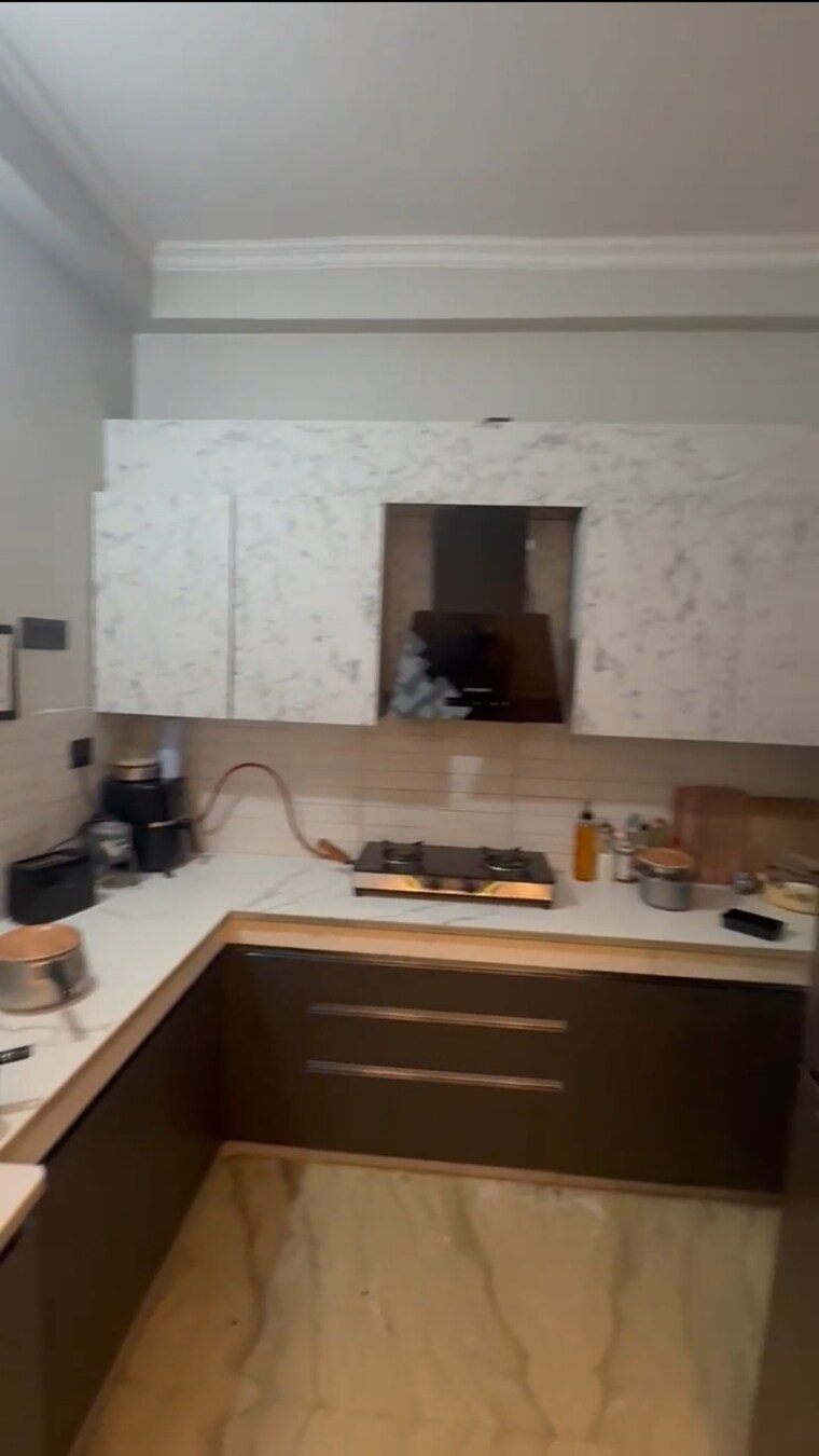 Kitchen, rajendra nagar 6+ Bedroom 200 Sq.Yd. Builder Floor In Rajendra Nagar Ghaziabad 9538033