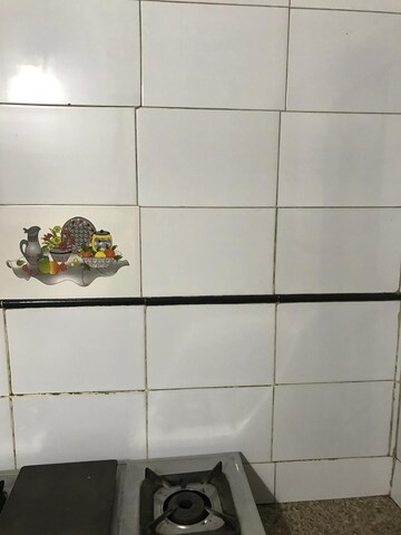 Furnished Amenities in 1 BHK Independent House at RWA Apartments Sector 40, Sector 40 – for Rent