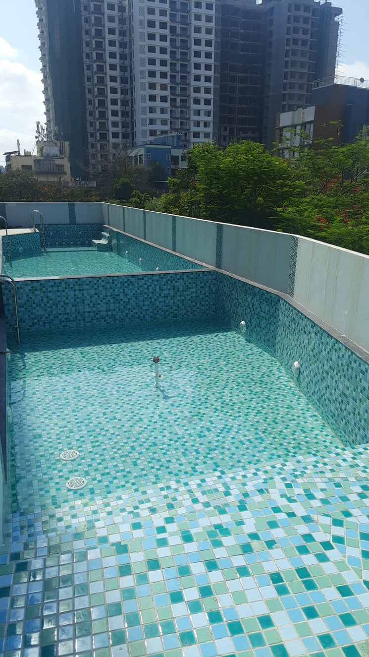 Swimming Pool, thapar-suburbia 2 Bedroom 900 Sq.Ft. Apartment In Chembur Mumbai 9538032