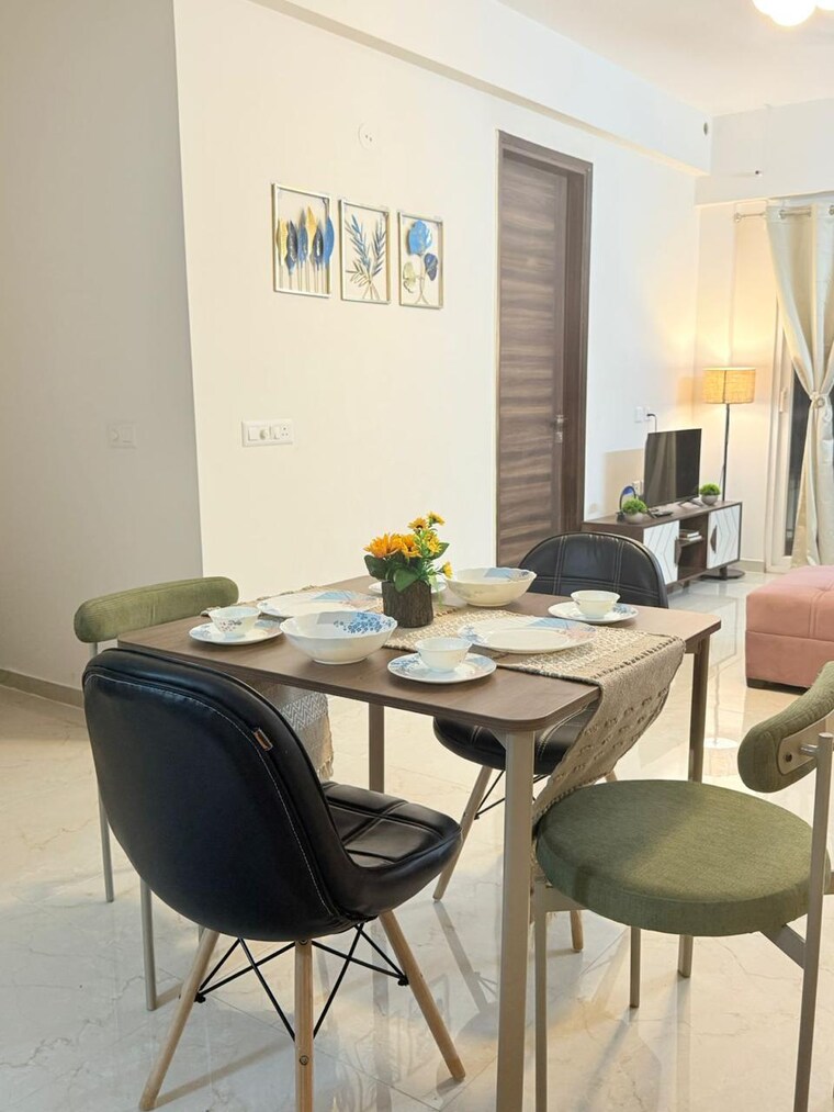 Master Bedroom, smart-world-gems 2.5 Bedroom 1196 Sq.Ft. Apartment In Sector 89 Gurgaon 9538066