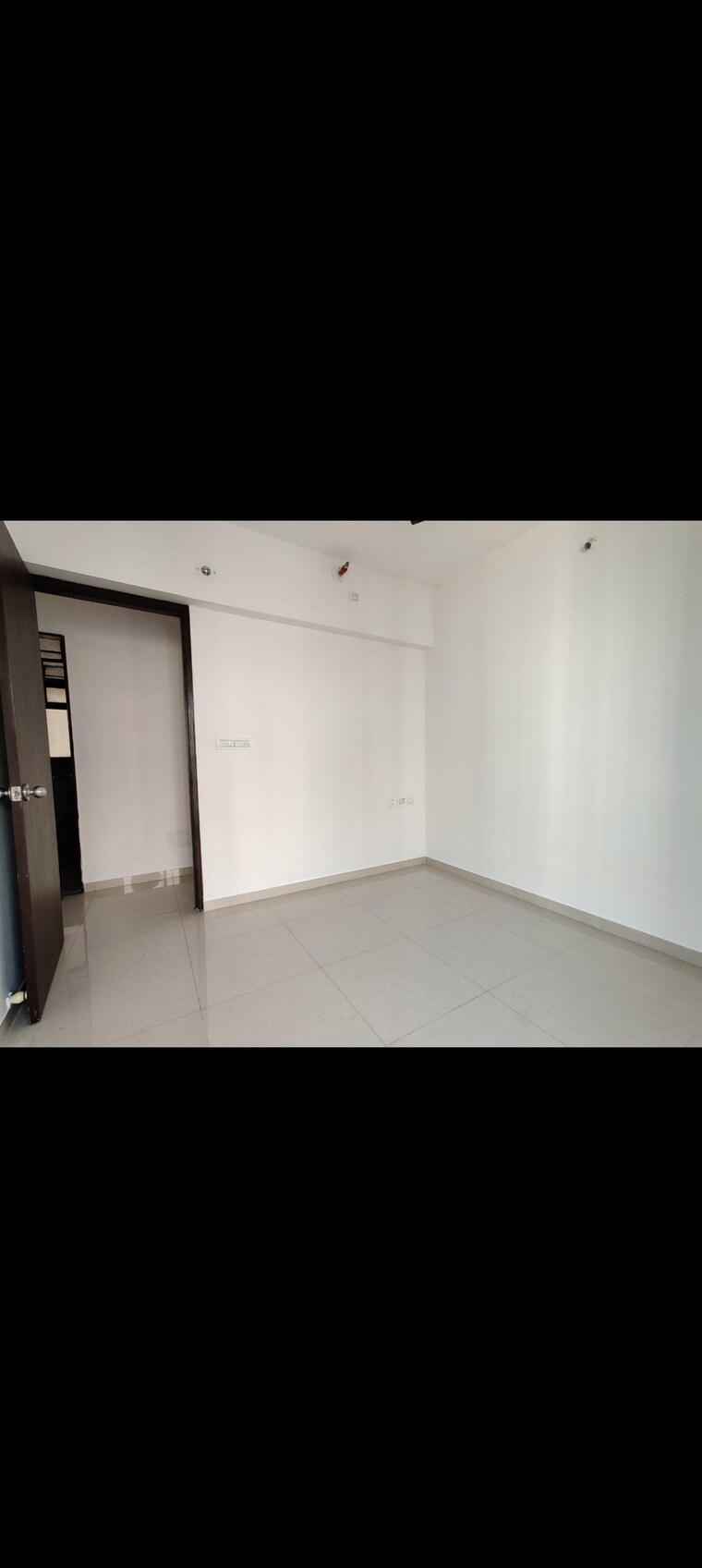 Room, runwal-eirene 2 Bedroom 600 Sq.Ft. Apartment In Balkum Pada Thane 9538163