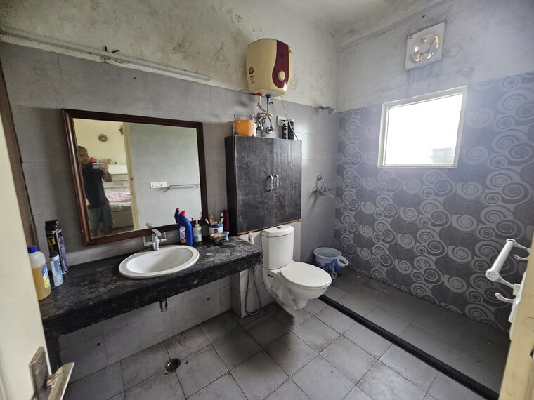 Attached Bathroom, paramount-golfforeste 3.5 Bedroom 2185 Sq.Ft. Villa In Zeta I Greater Noida Greater Noida 9538205