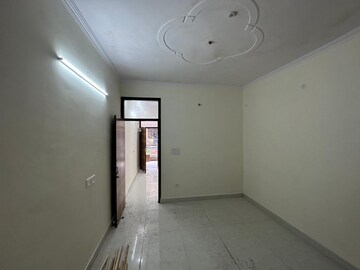 Room in 2 BHK Apartment at Old Rajinder Nagar – for Rent