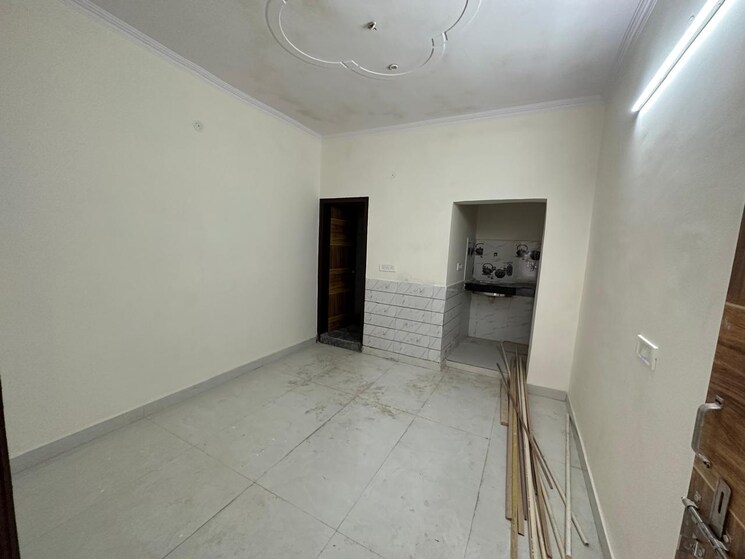 Room, old rajinder nagar 2 Bedroom 850 Sq.Ft. Apartment In Old Rajinder Nagar Delhi 9538238