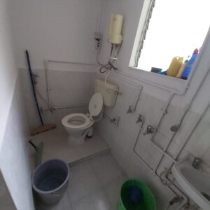 Bathroom in 1.5 BHK Apartment at Sai Sadan Lower Parel, Lower Parel – for Rent