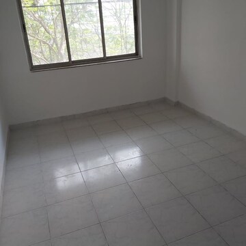 Room in 1.5 BHK Apartment at Sai Sadan Lower Parel, Lower Parel – for Rent