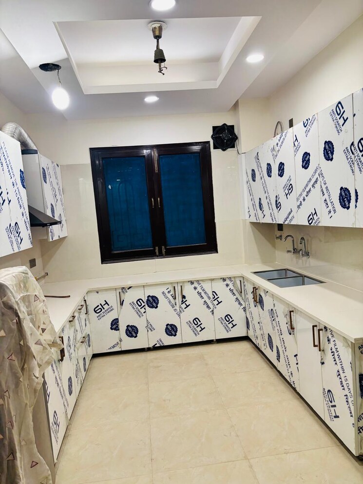 Kitchen, gaurs-siddhartham 2 Bedroom 945 Sq.Ft. Apartment In Siddharth Vihar Ghaziabad 9538322