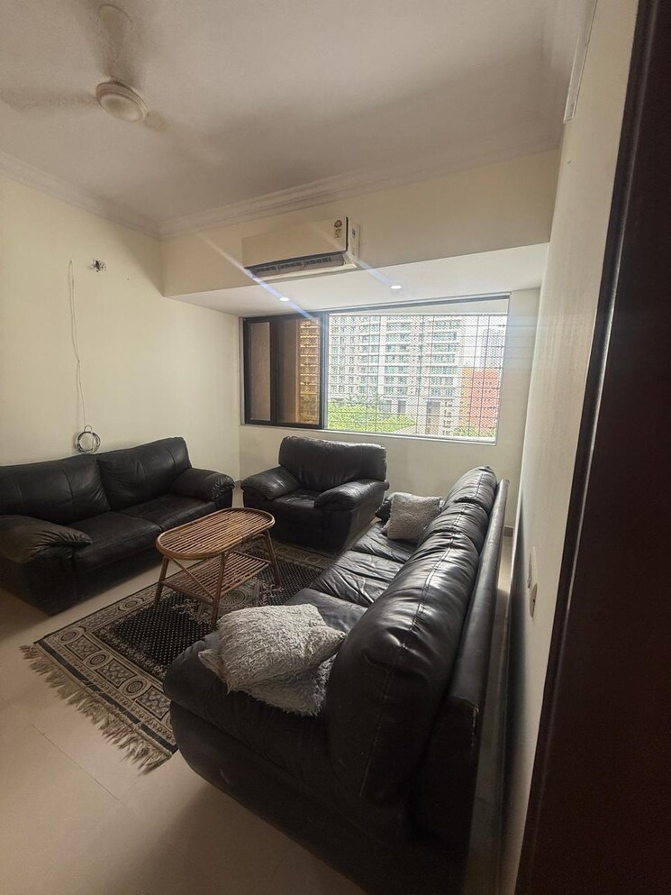 Living Room, meera-chs 4 Bedroom 1800 Sq.Ft. Apartment In Andheri West Mumbai 9538328