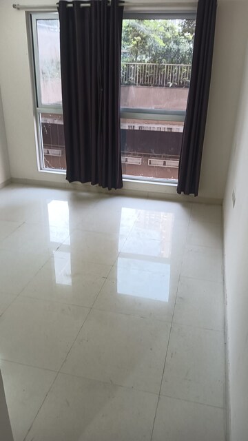 Room in 2 BHK Apartment at Mahalunge – for Rent