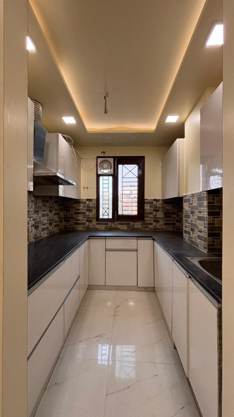 Kitchen, niti khand 4 Bedroom 1900 Sq.Ft. Apartment In Niti Khand Ghaziabad 9538456