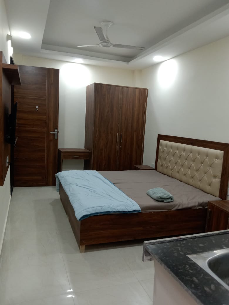 1.5 BHK + Study Room Builder Floor For Rent in Ansal Sushant Lok I