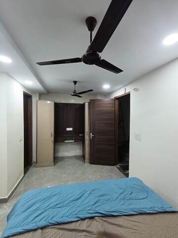Bedroom in 1.5 BHK Builder Floor at Ansal Sushant Lok I, Sector 43 – for Rent