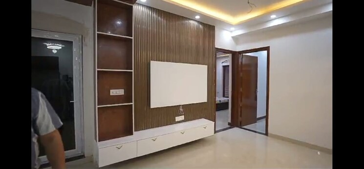 Room, sector 89 3 Bedroom 350 Sq.Yd. Builder Floor In Sector 89 Faridabad 9538396