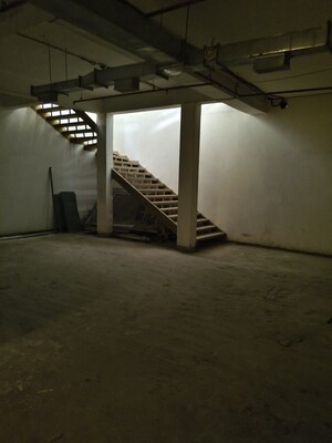 Room in  Showroom at P J Elmer, Chembur – for Rent