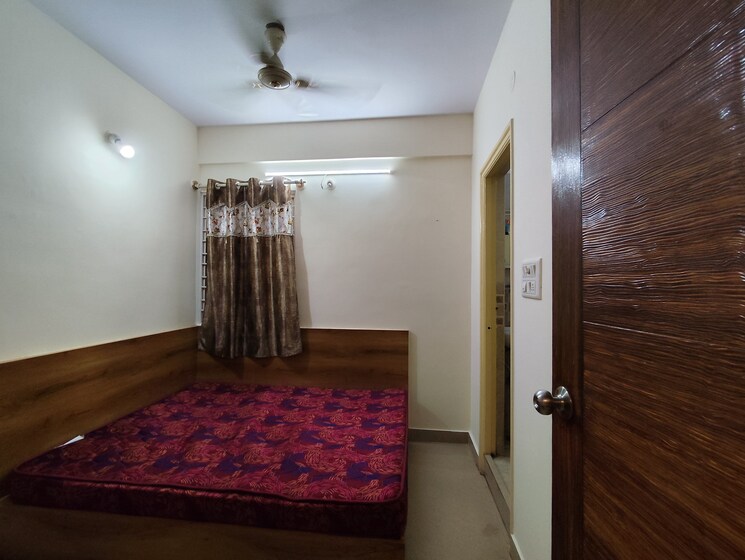 Bedroom, sg palya 1 Bedroom 600 Sq.Ft. Builder Floor In Sg Palya Bangalore 9538581
