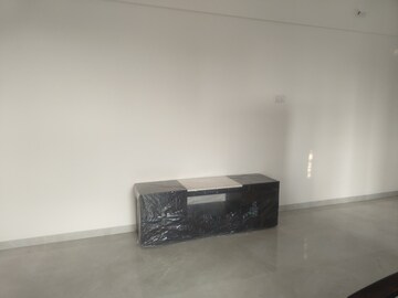 Room in 2 BHK Apartment at Dream Metropark County, Balewadi – for Rent