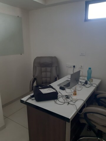 Team Area in  Office Space at Avirat Silver Radiance One, Thaltej – for Rent