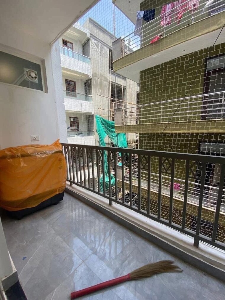 Balcony, chattarpur 3 Bedroom 1150 Sq.Ft. Builder Floor In Chattarpur Delhi 9538599